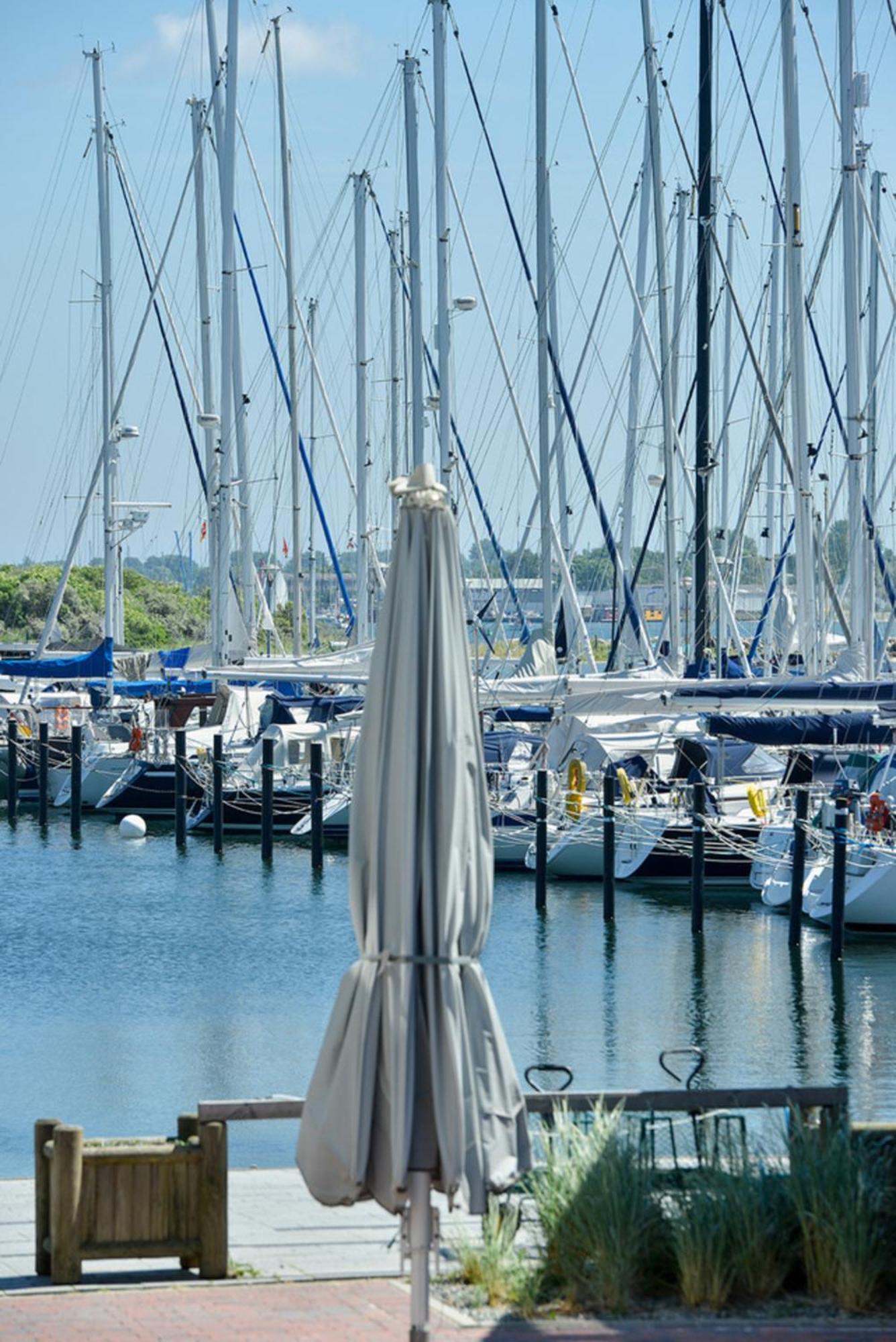 Ostsee - Appartement Nr 151 "Hamborger Veermaster" Im Strand Resort Heiligenhafen Exteriör bild